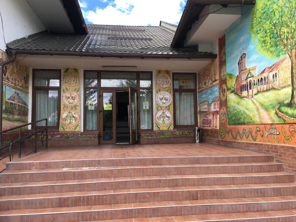 何勒祖酒店 霍雷祖 外观 照片